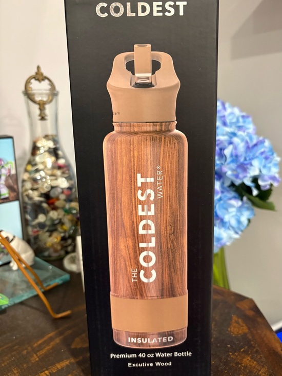 Coldest Other - The Coldest Water Executive Wood 40 oz Insulated Bottle - Brown